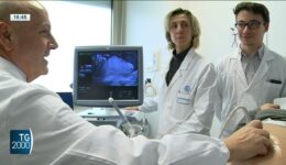 Francia, il diritto all’aborto entra nella Costituzione. Il parere di Alberto Gambino.